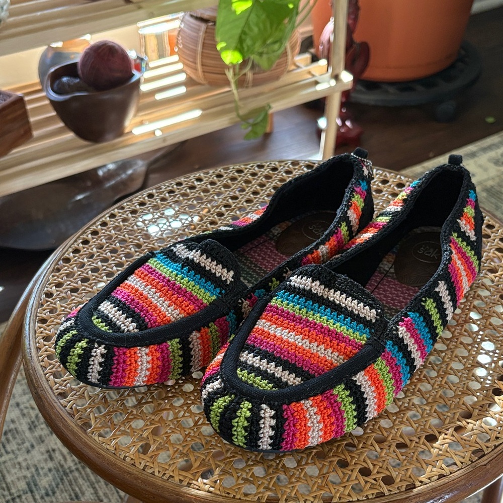 The Sak striped smoking slipper driving flats    Size 8